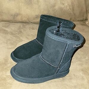 Bearpaw Kids‎ Black Suede Leather Sheepskin Lined Winter Boots